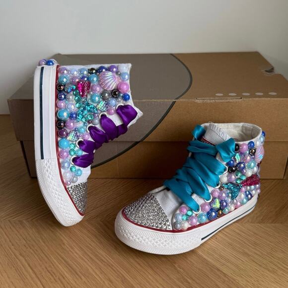 Converse Chuck Taylor Custom Toddler Sneakers - SZ 9 C - Picture 2 of 12